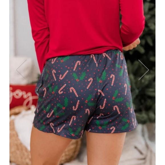 Pink lily Christmas PJ shorts - Picture 2 of 6